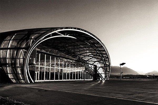 the-largest-aircraft-hangars-in-the-world-1